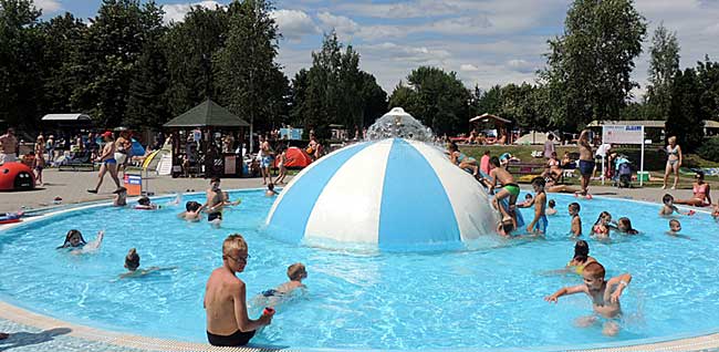 The  ball slide of the children pool  is almost constantly in used